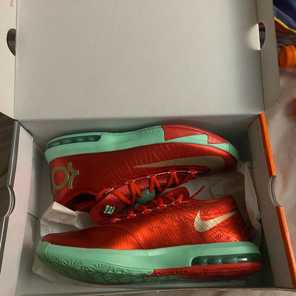 Nike Kd 6 Christmas - Picture 2 of 5